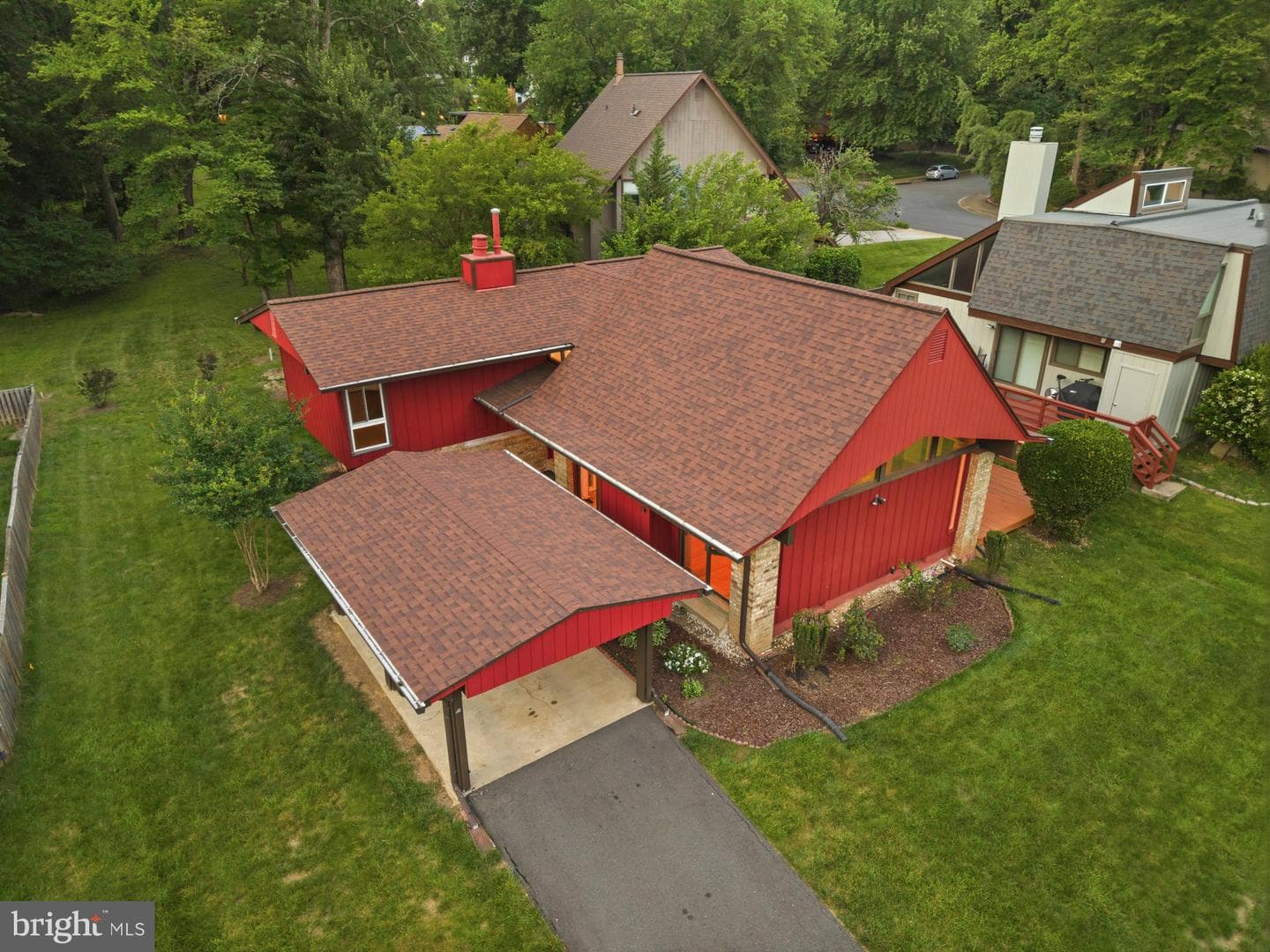 7802 Appledore Court photo 2