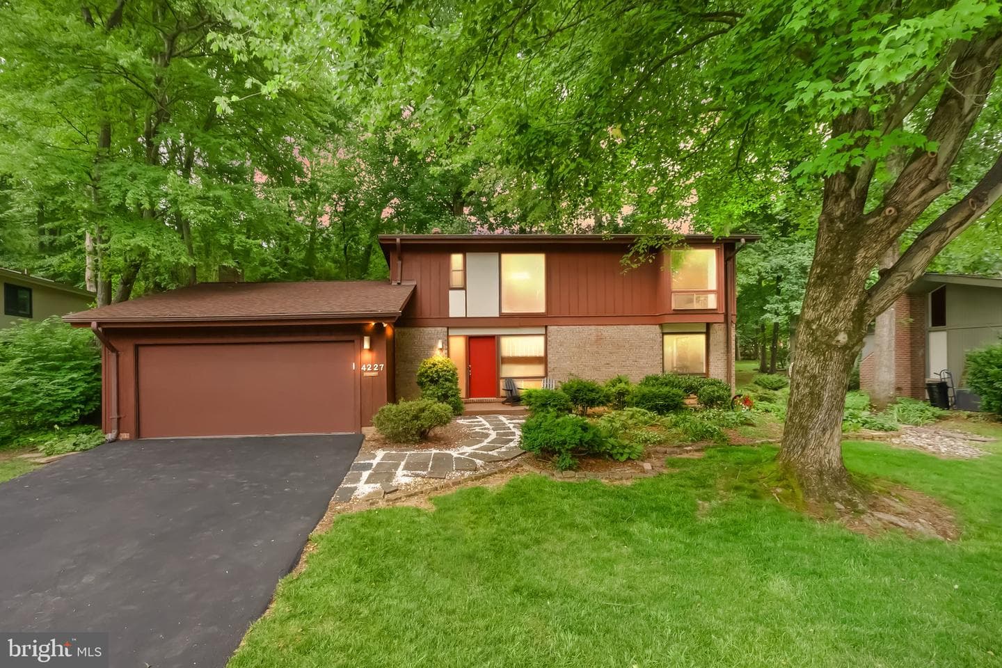 4227 Elizabeth Lane, Annandale