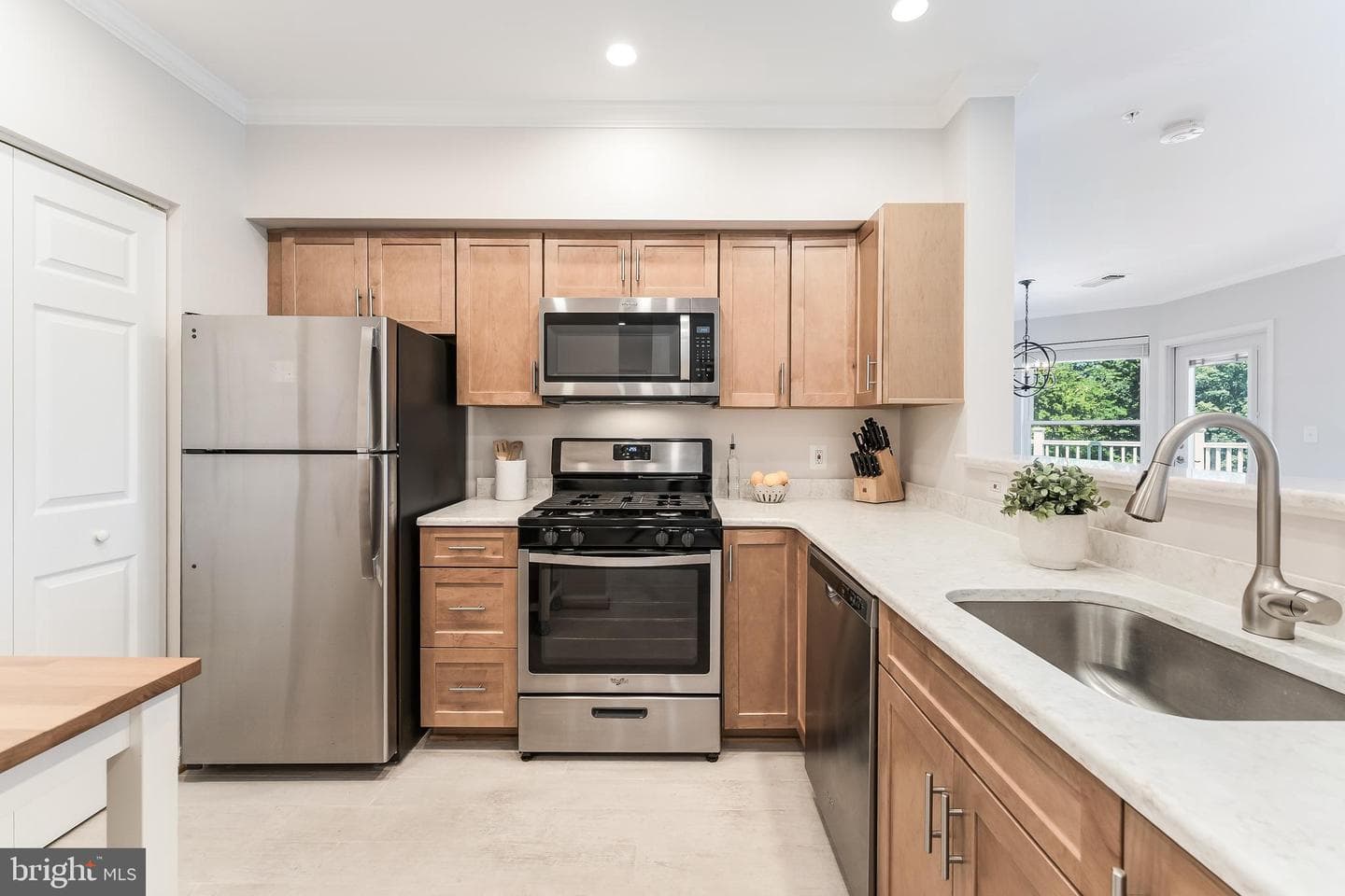 12915 Alton Square #306 photo 11