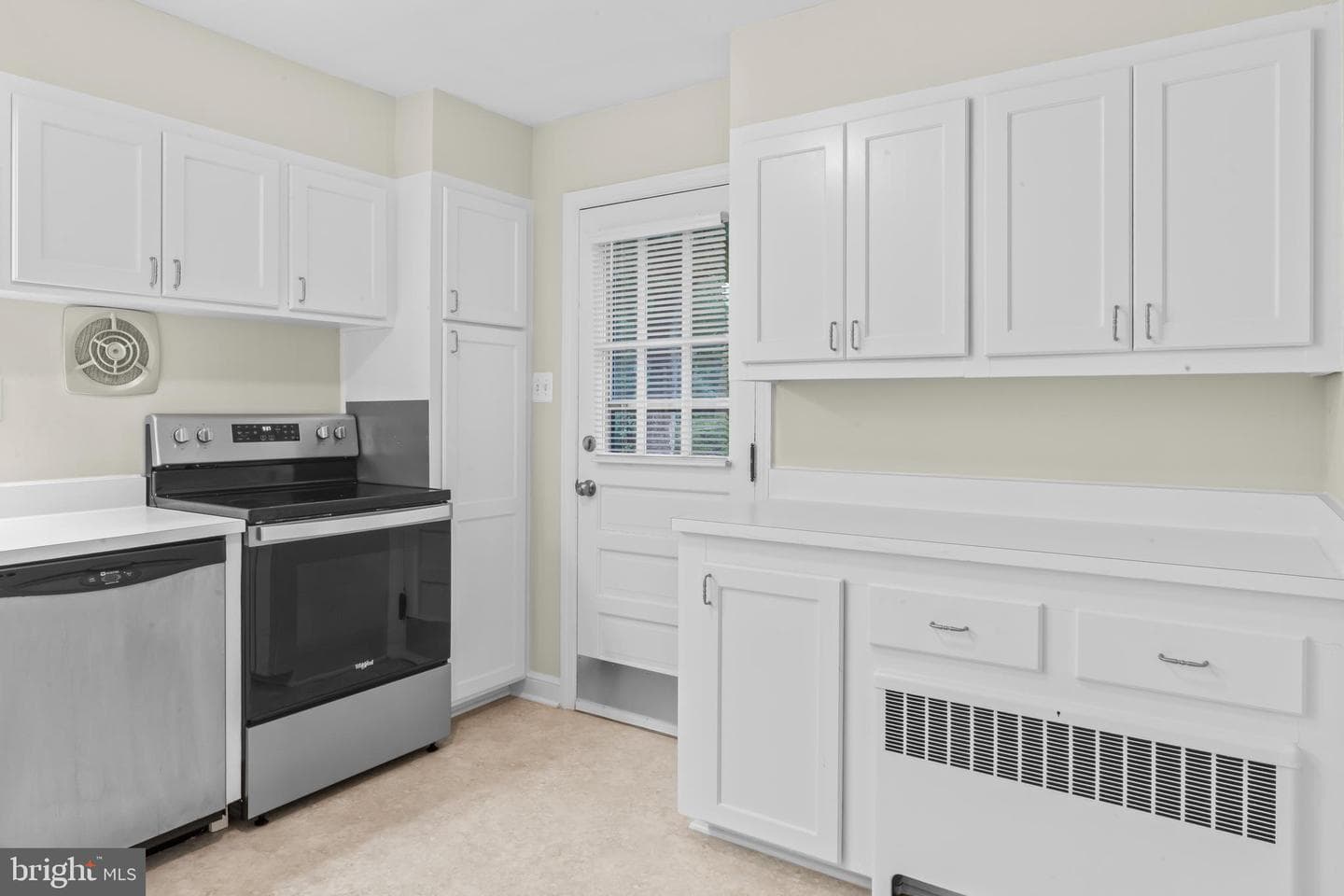 12131 Waples Mill Road photo 14