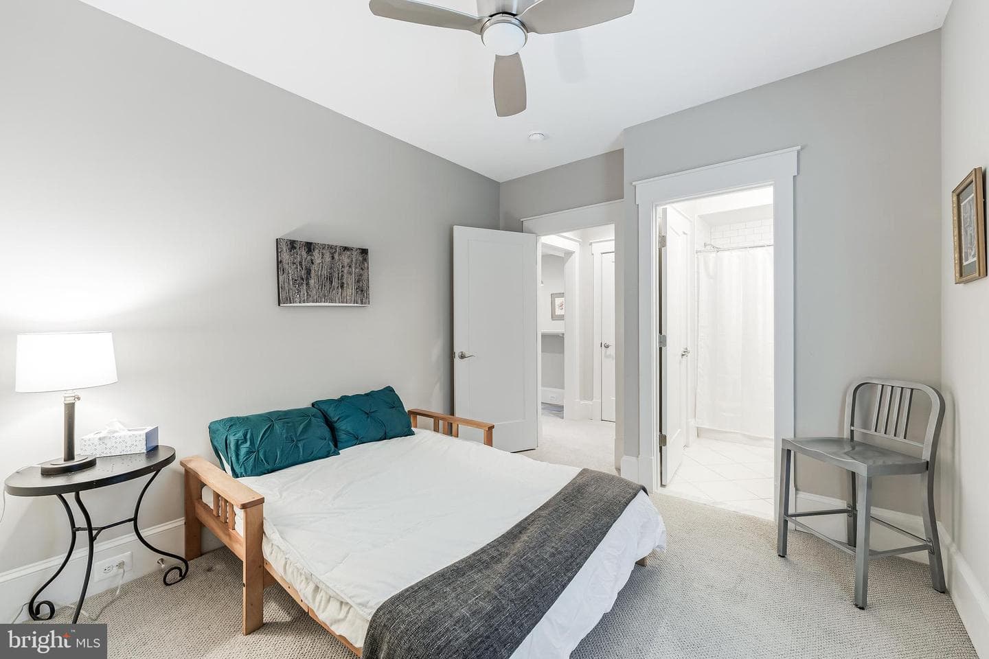 916 Desale Street SW photo 67
