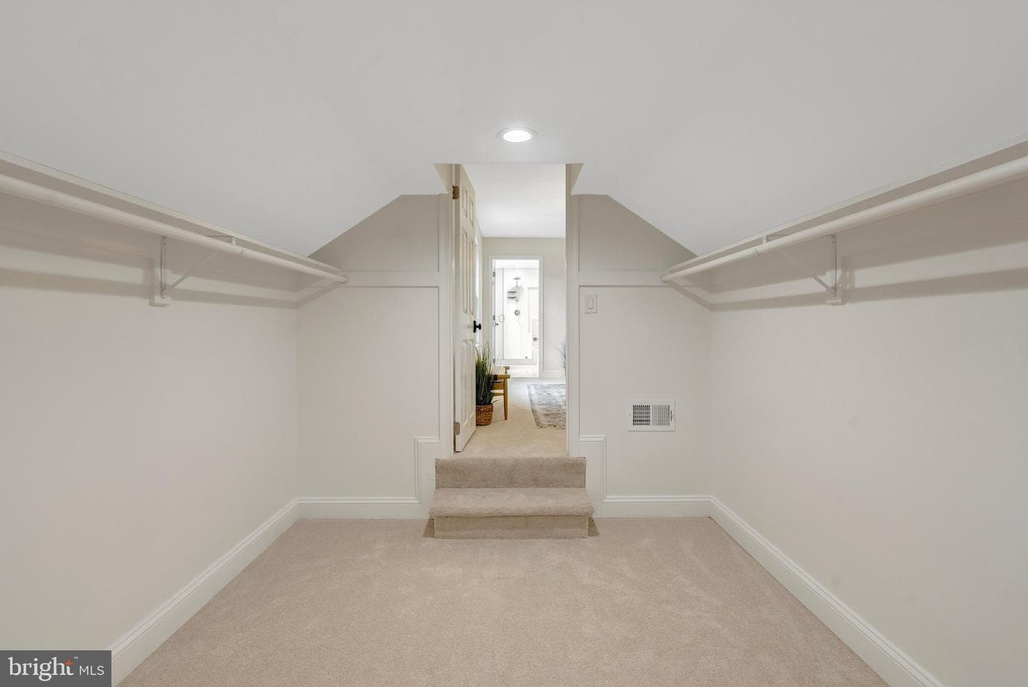 7373 Silver Pine Drive photo 23