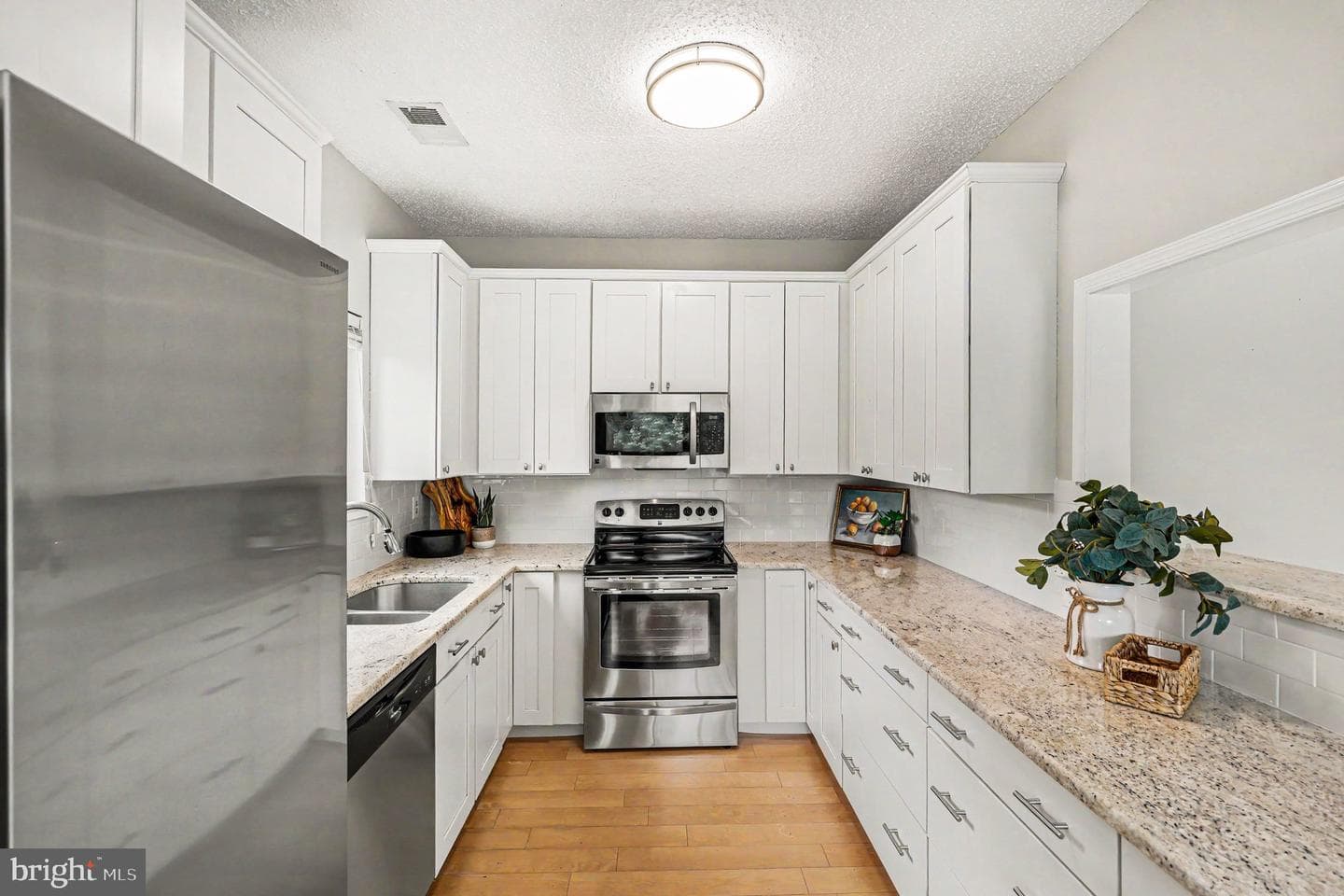 1927 Villaridge Drive photo 7