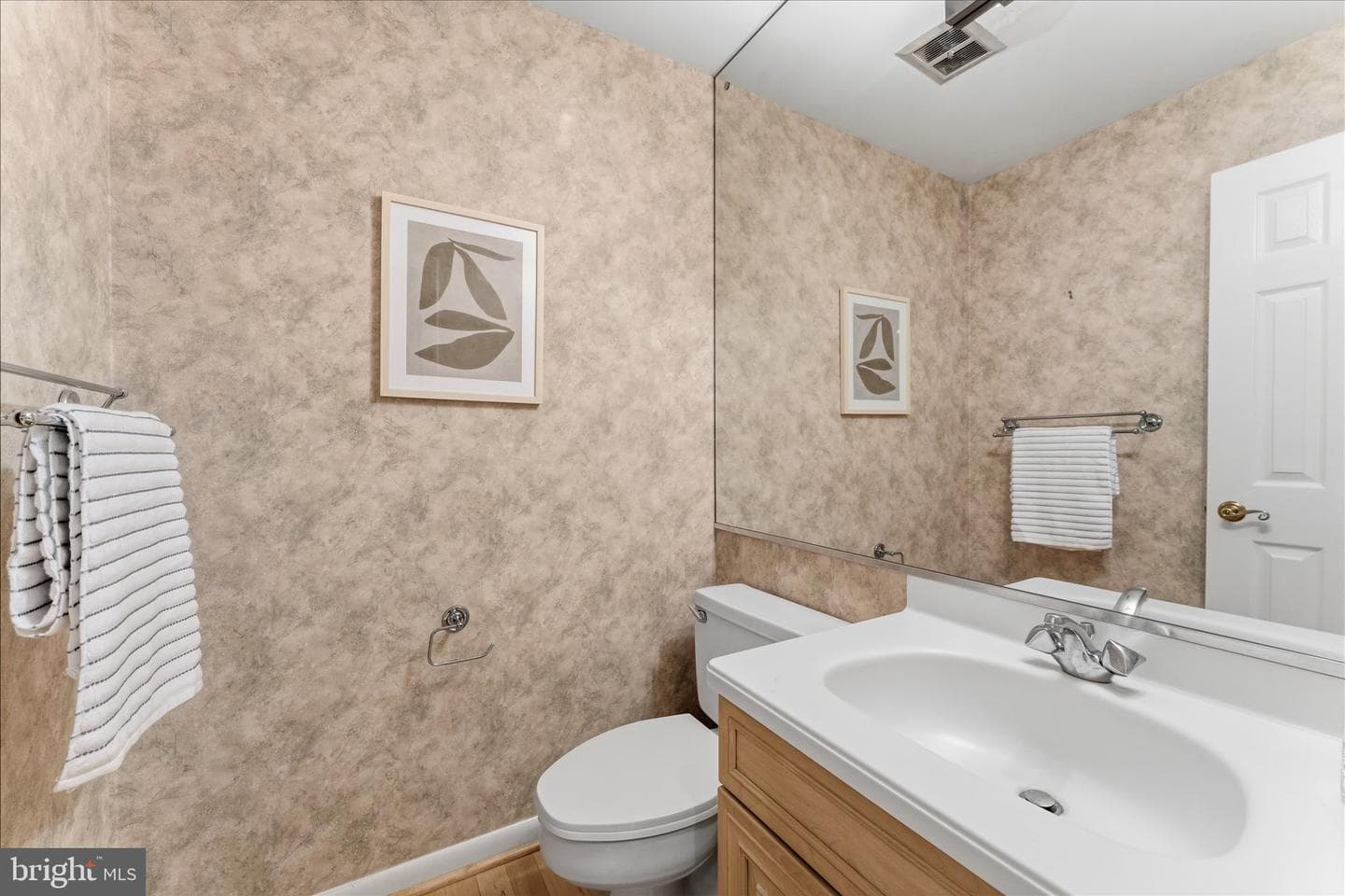 8000 Seven Hills Ct photo 21
