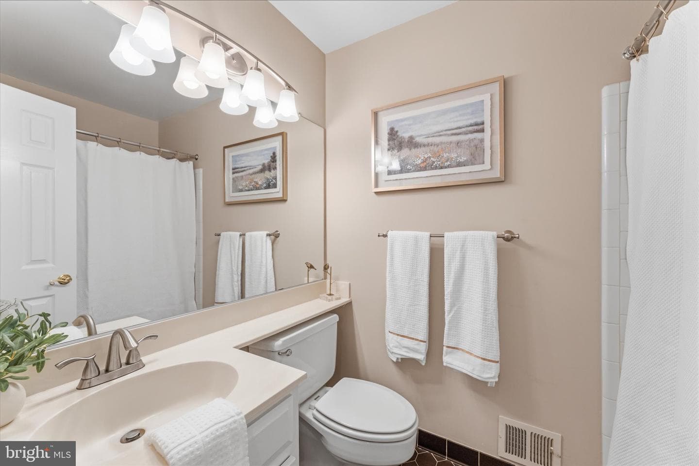 8000 Seven Hills Ct photo 36