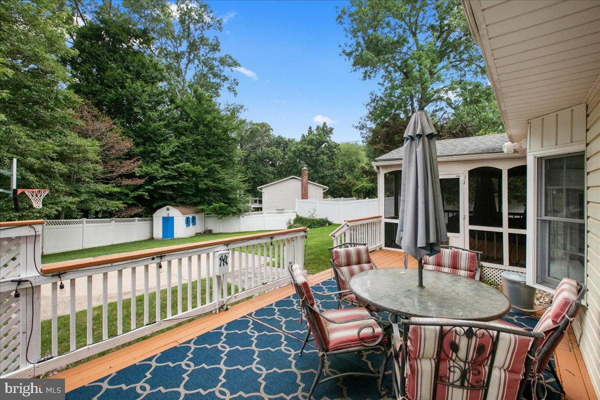 7142 Red Horse Tavern Lane photo 10