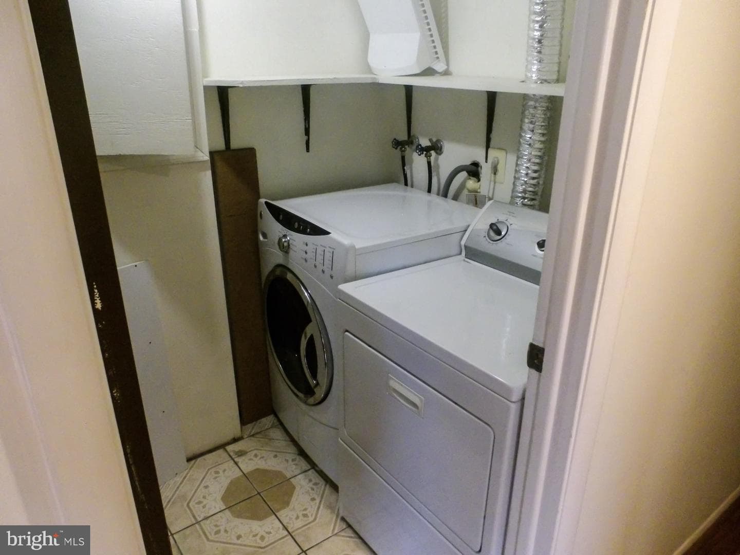 8382 Brockham Drive #f photo 9