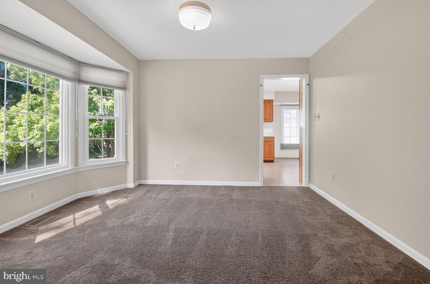 5724 Flagler Drive photo 8