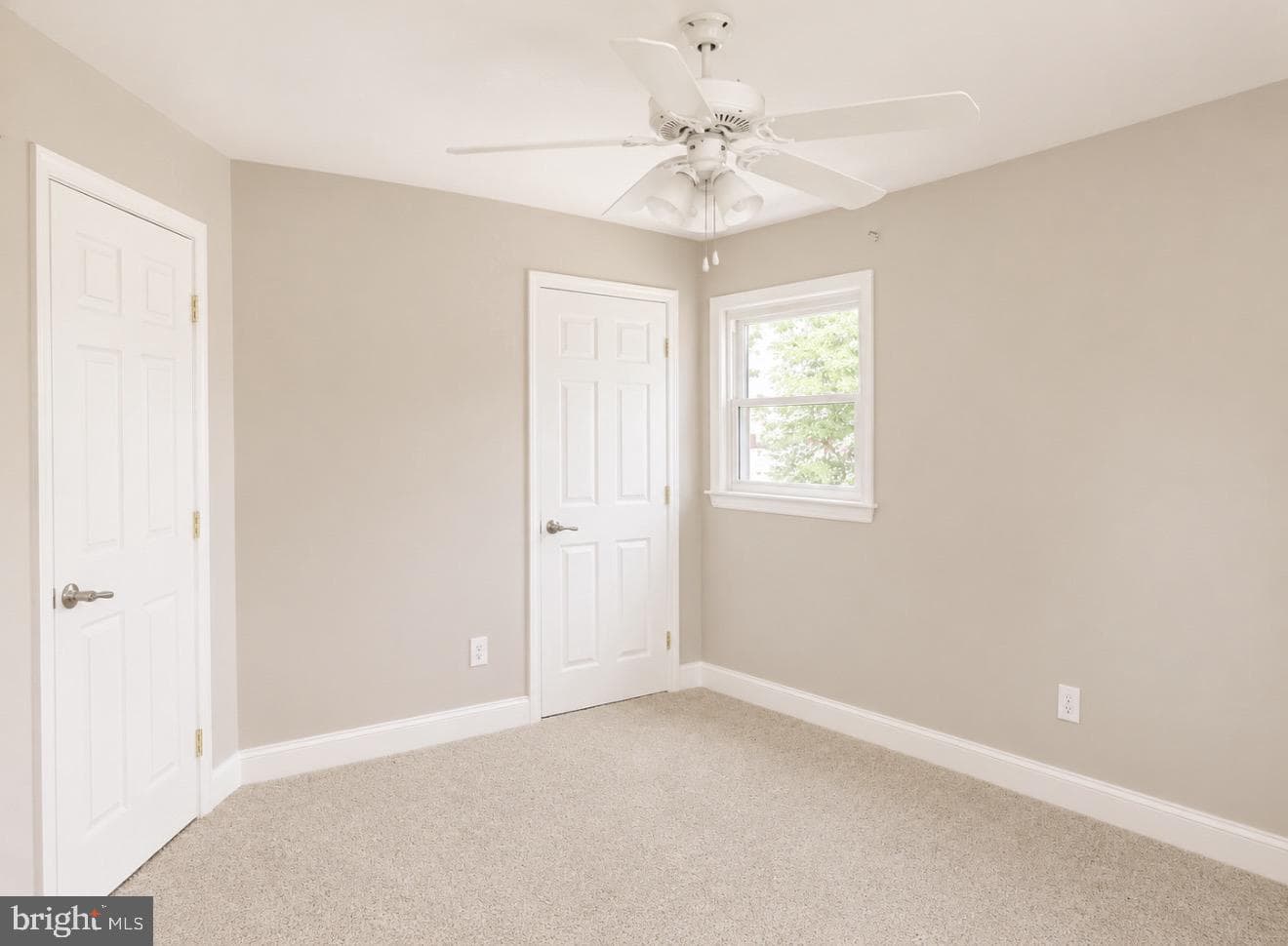8909 Sylvania Street photo 12