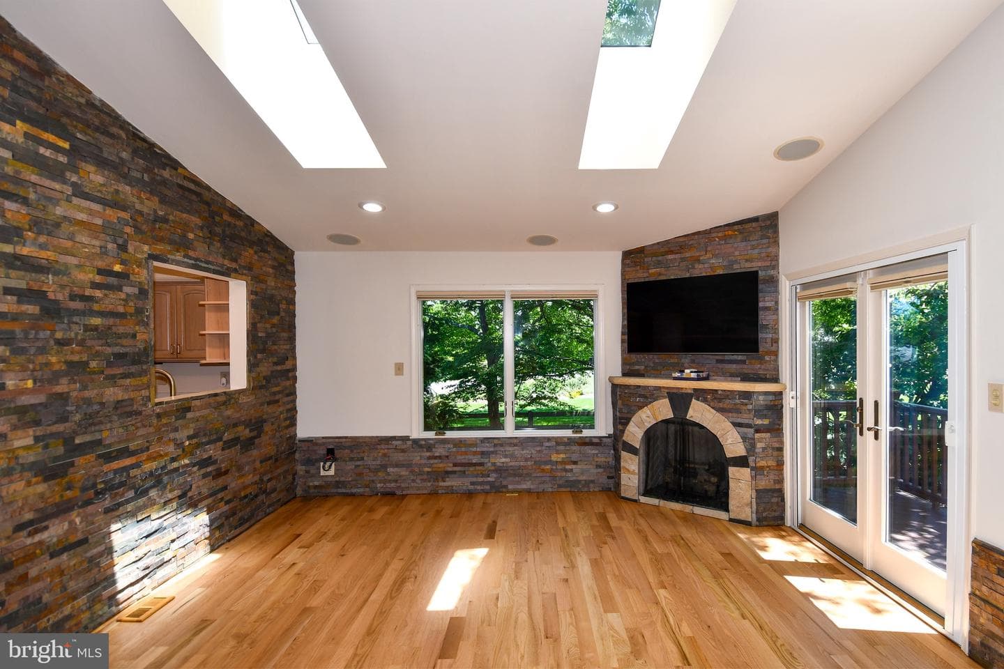 11061 Tottenham Lane photo 29