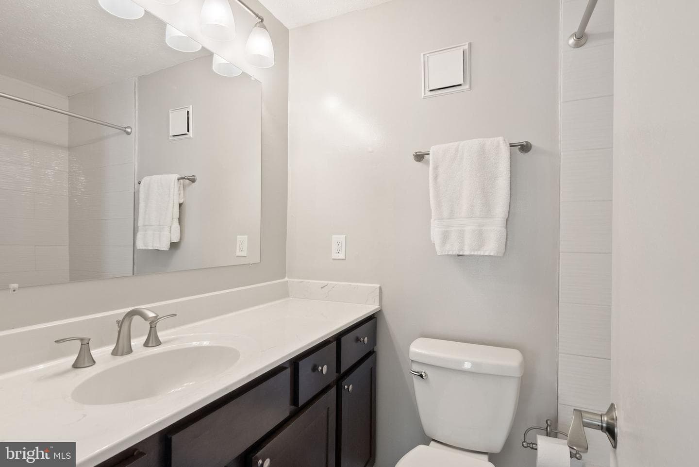 10158 Oakton Terrace Road photo 26