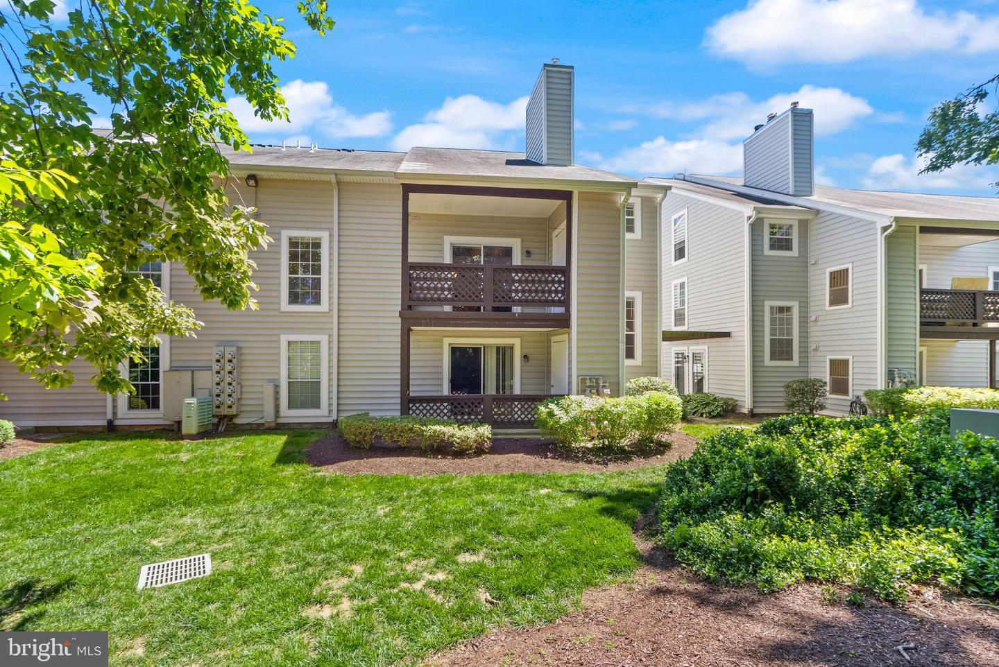10158 Oakton Terrace Road photo 31