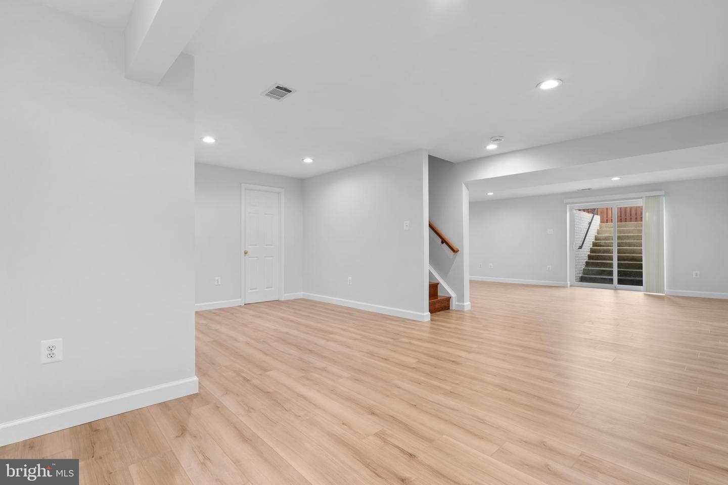 4689 Brentwall Court photo 32