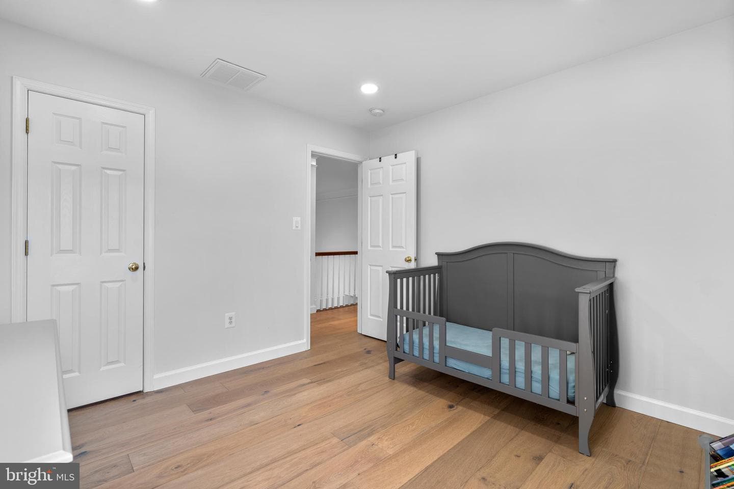 4689 Brentwall Court photo 34