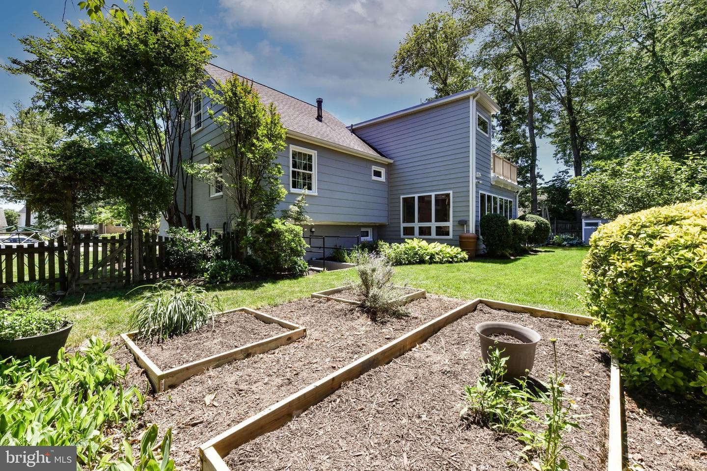 8318 Woodacre St photo 19