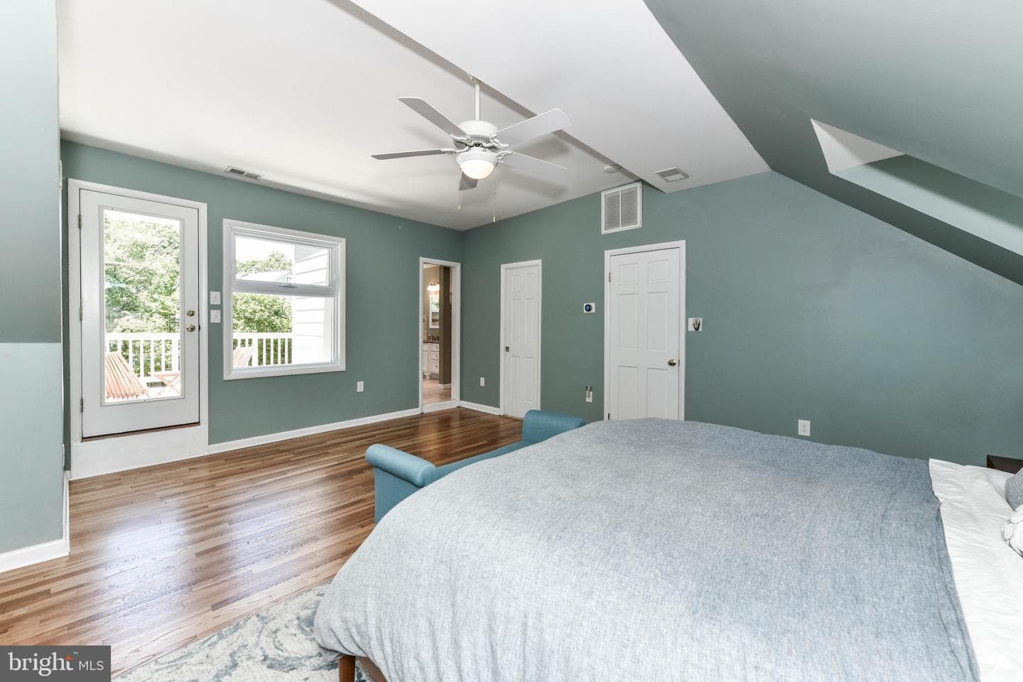 8318 Woodacre St photo 26