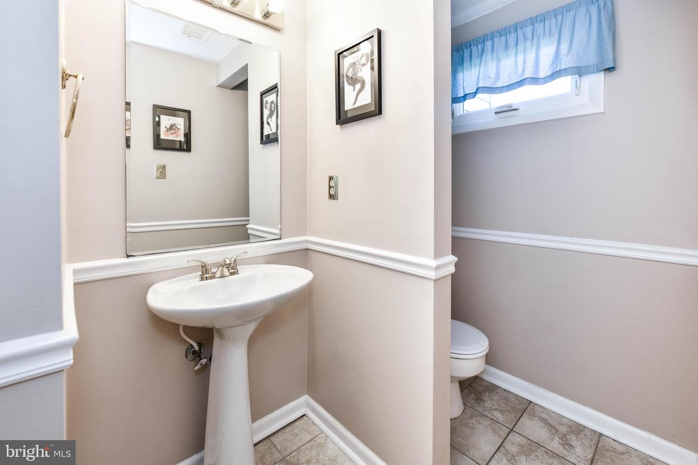 8318 Woodacre St photo 41