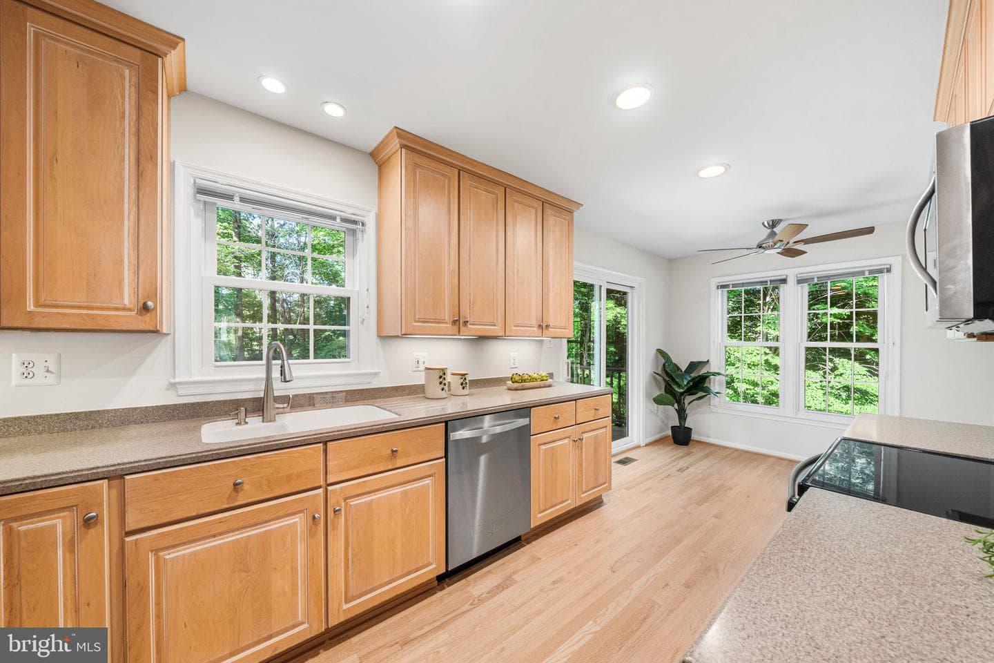7913 Pebble Brook Court photo 16