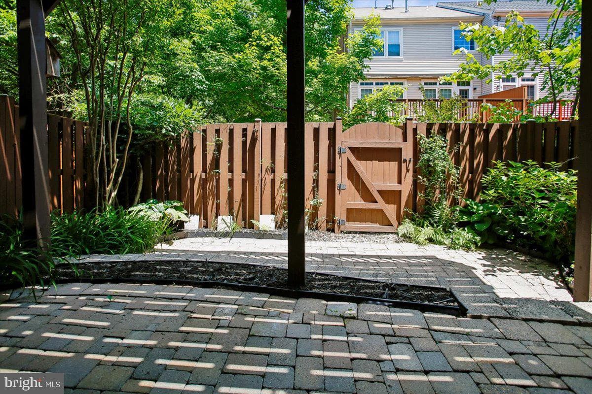 9574 Lagersfield Circle photo 52