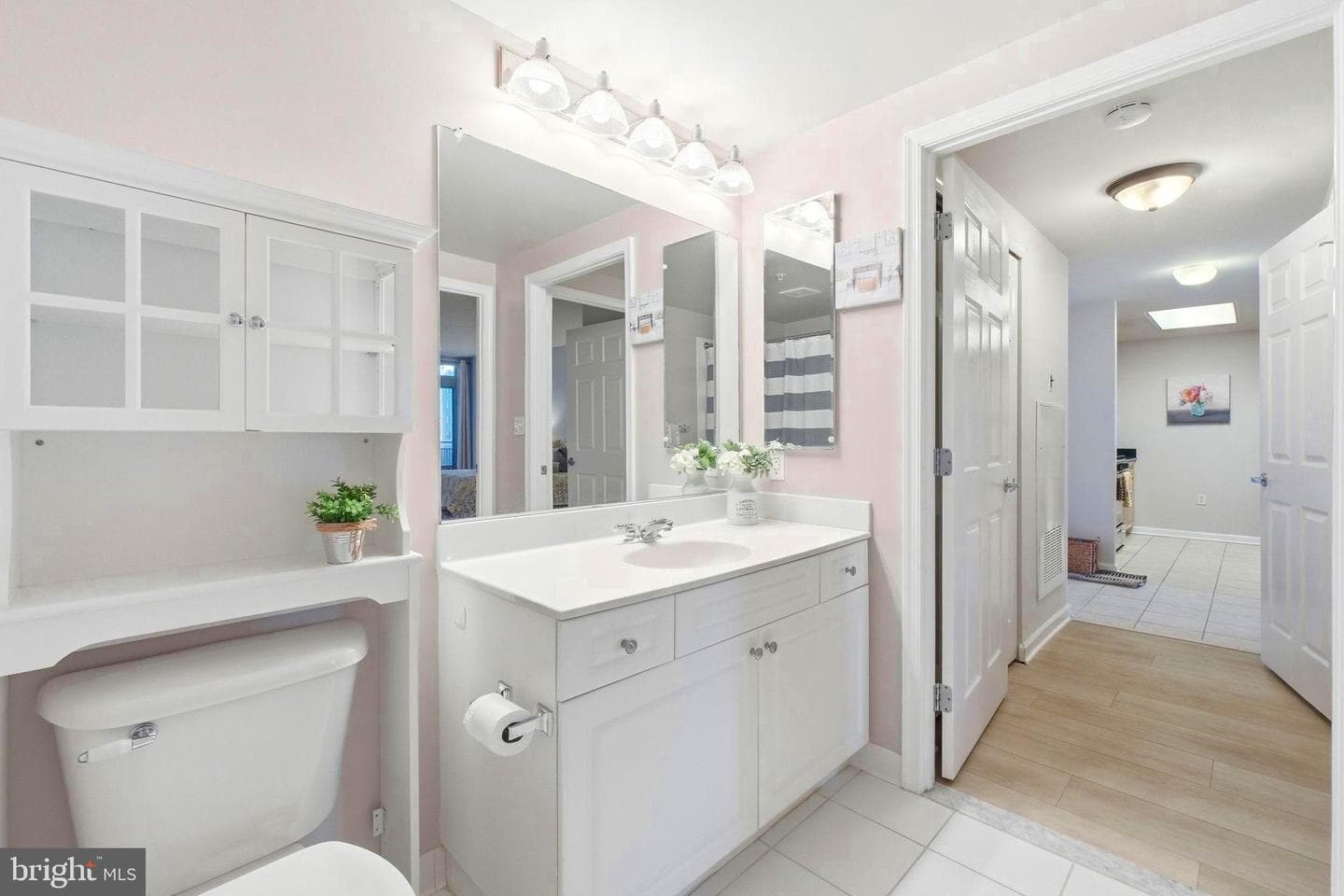 2726 Gallows Road #510 photo 16