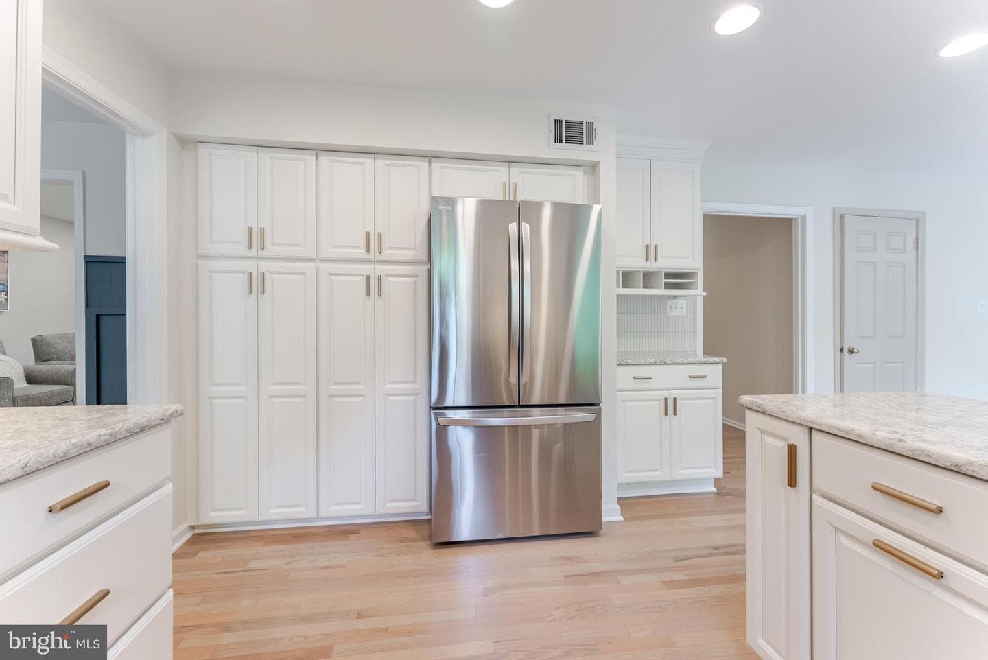 9109 Parliament Drive photo 35