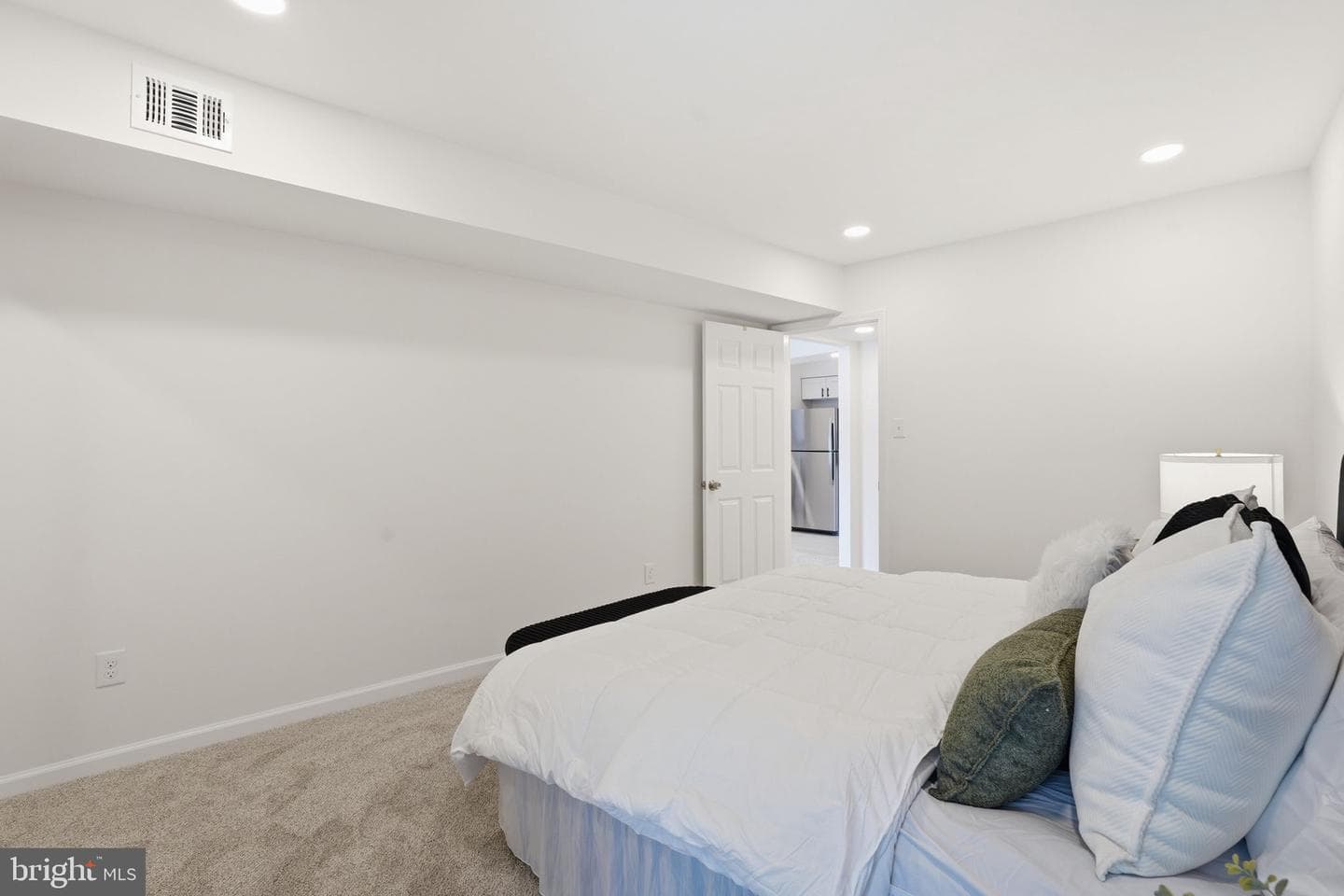5800 Royal Ridge Drive photo 18