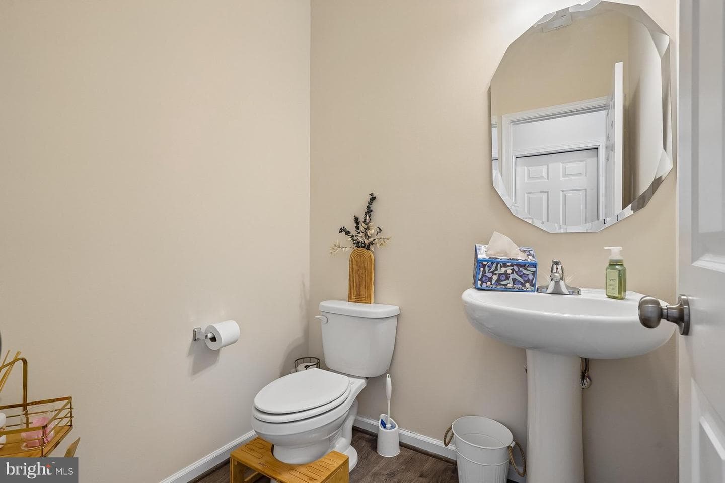 8358 Sallyport St photo 11