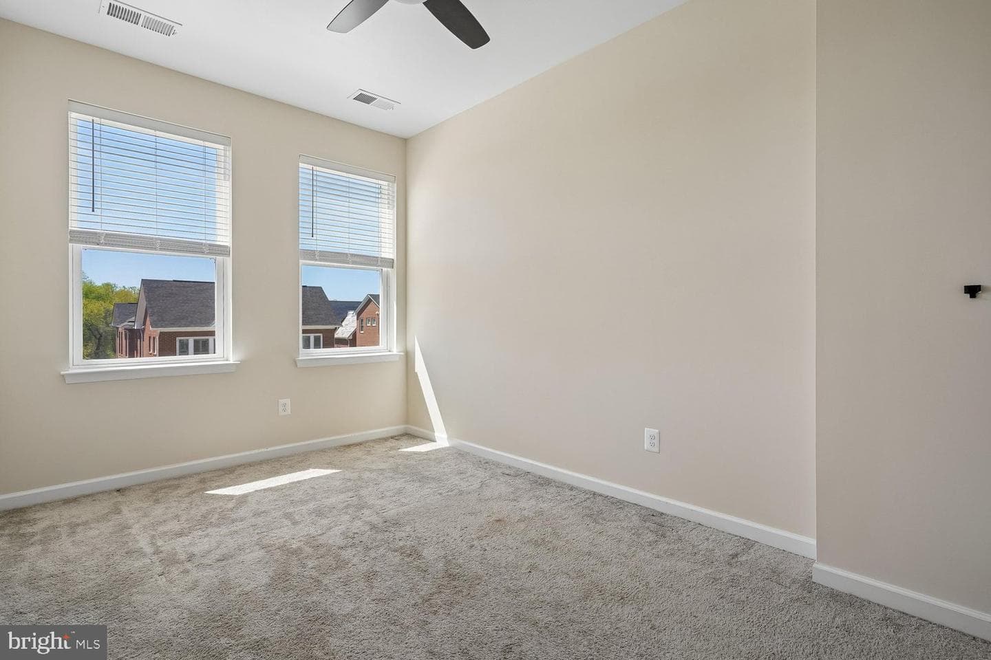 8358 Sallyport St photo 38