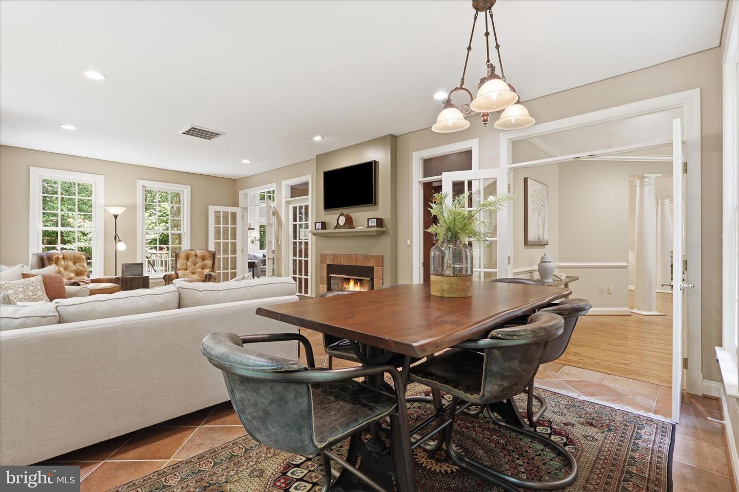 7211 Twelve Oaks Dr photo 23
