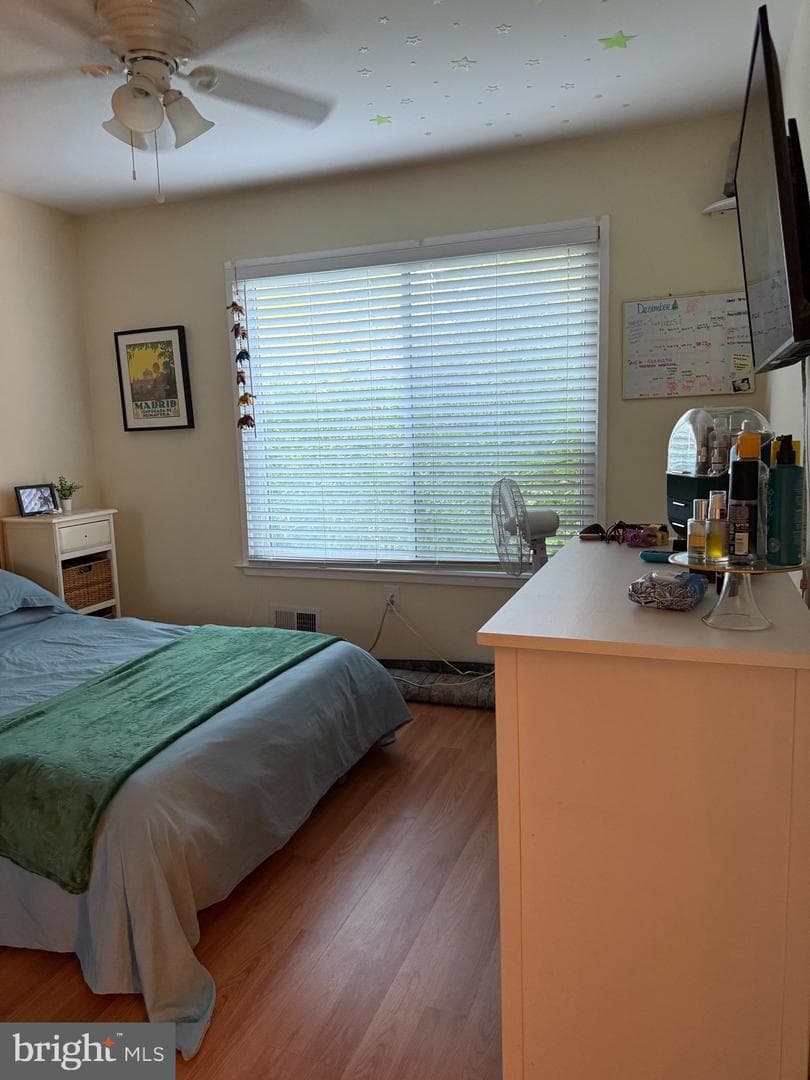 6820 Vantage Dr photo 24