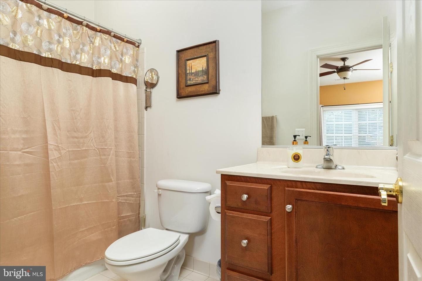 8906 Laurel Overlook Drive photo 32