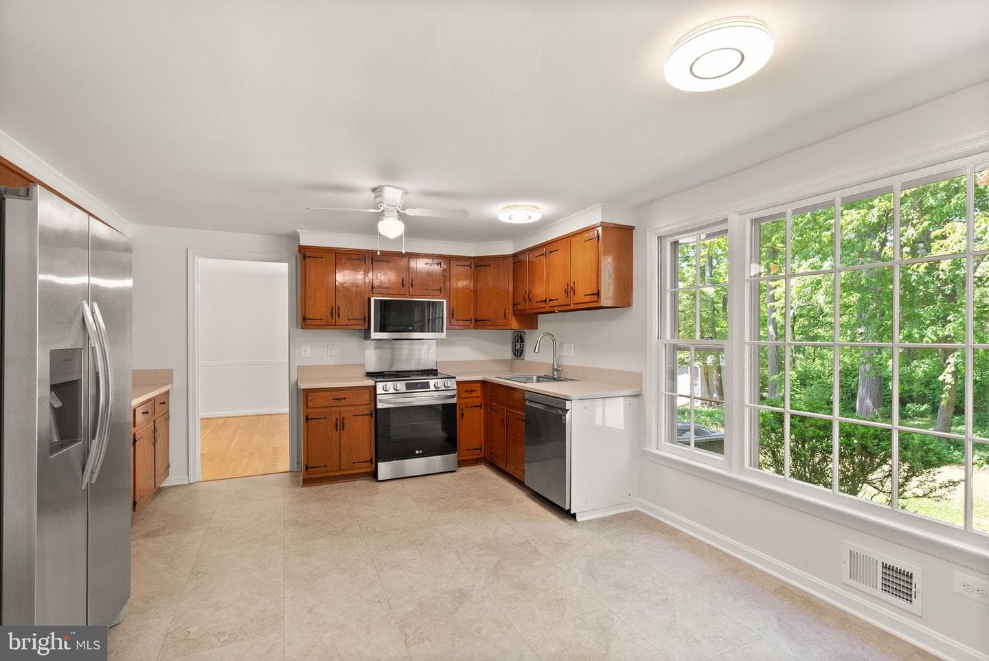 4018 Robertson Boulevard photo 19
