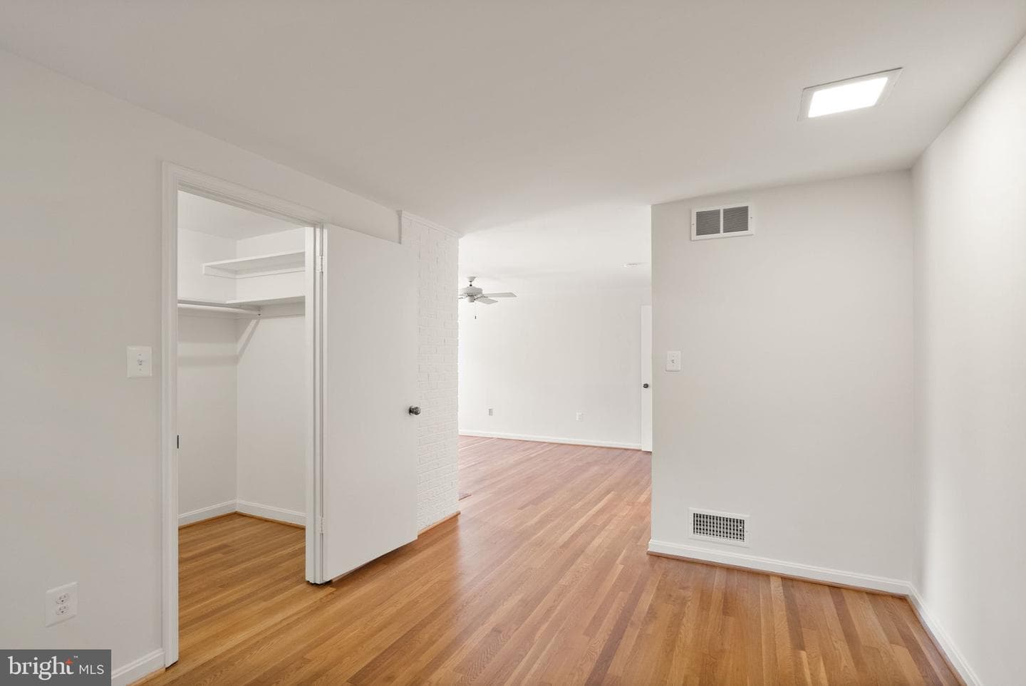 4018 Robertson Boulevard photo 33