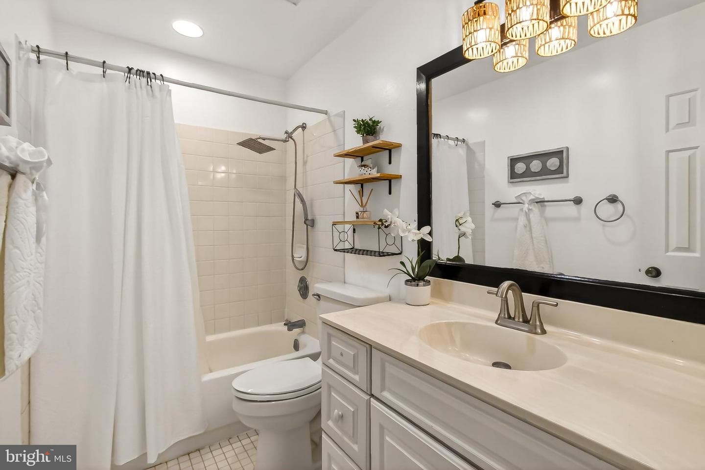 6908 Rochambeau Place photo 31