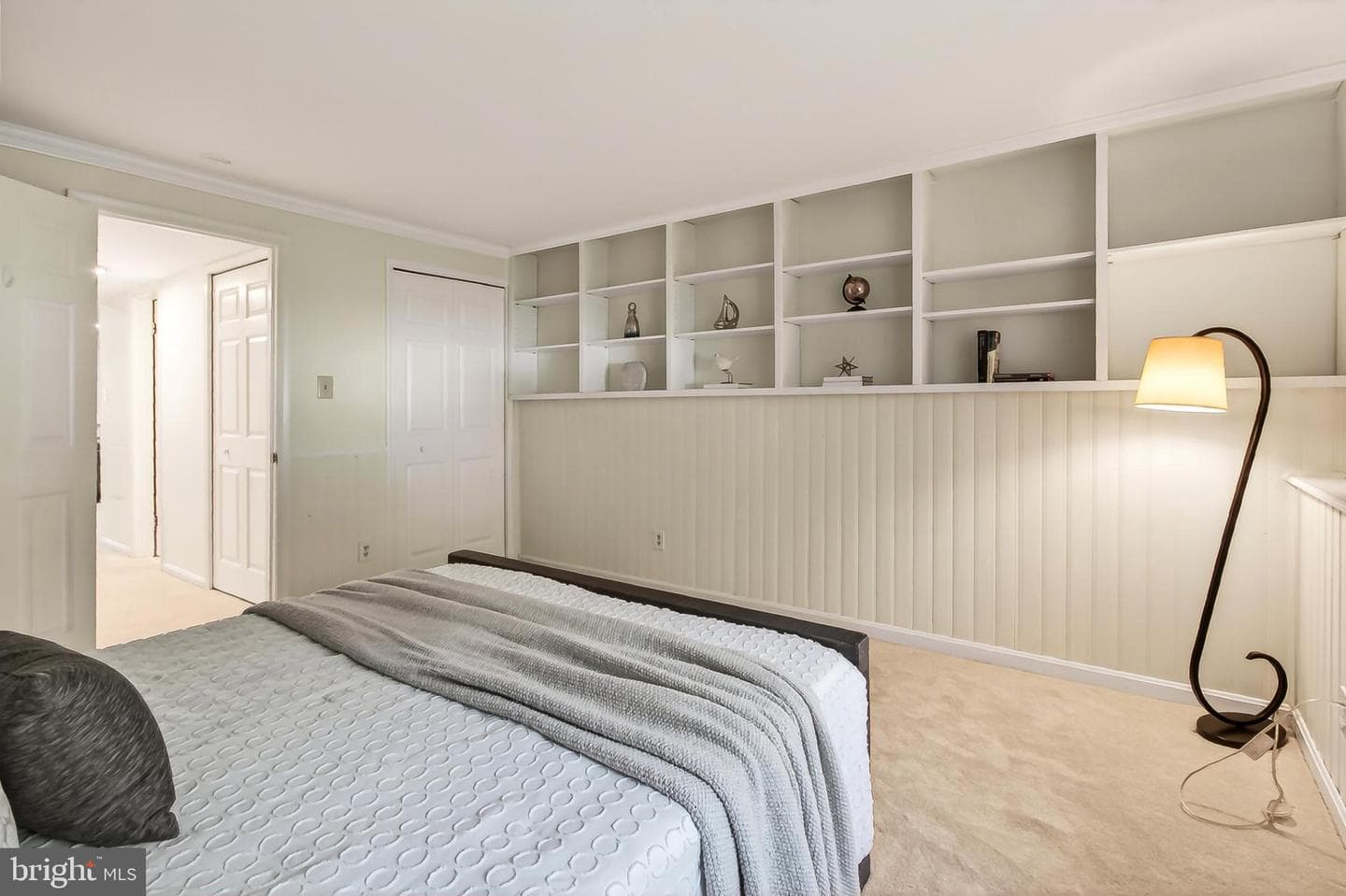 6908 Rochambeau Place photo 39