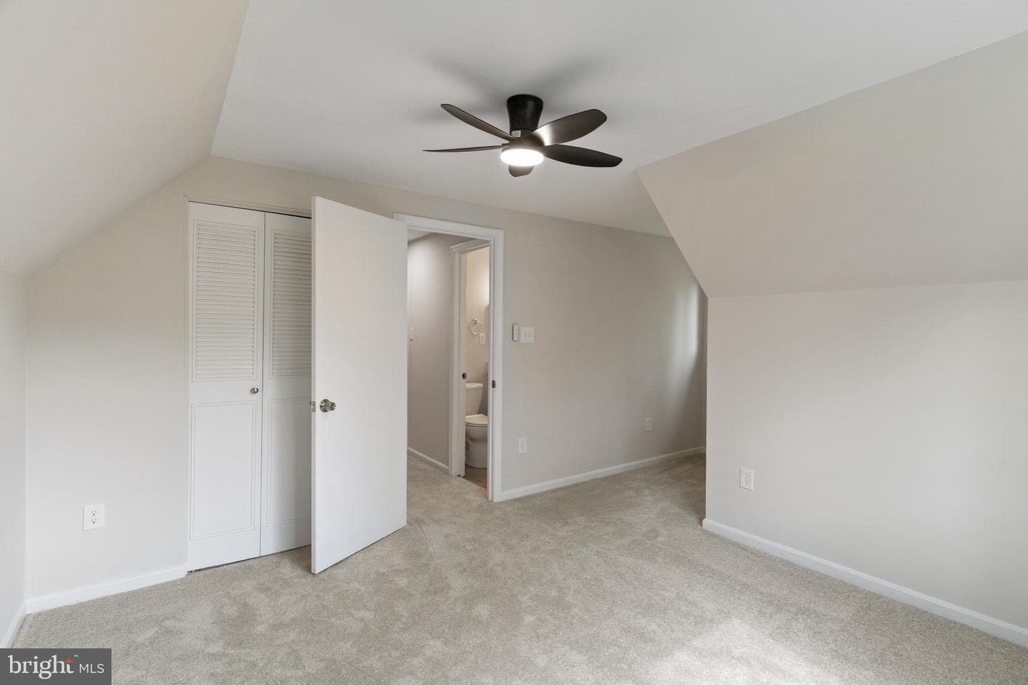 5105 Walport Lane photo 19
