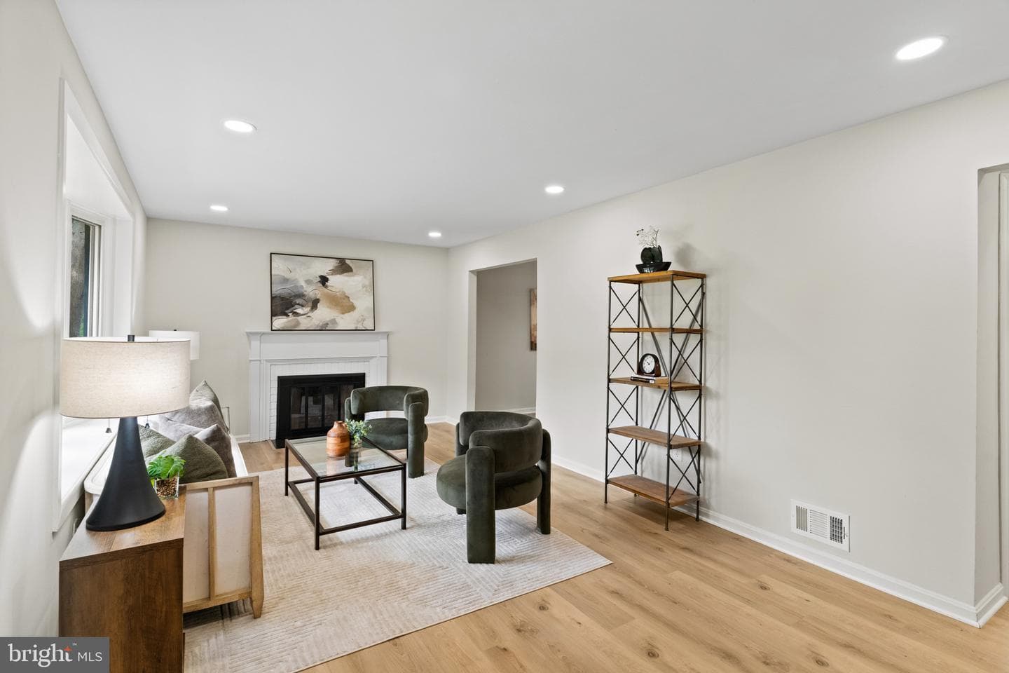 5105 Walport Lane photo 2