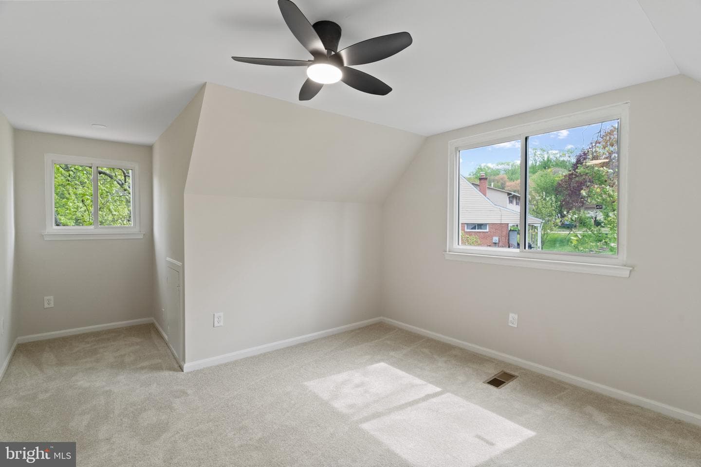 5105 Walport Lane photo 20