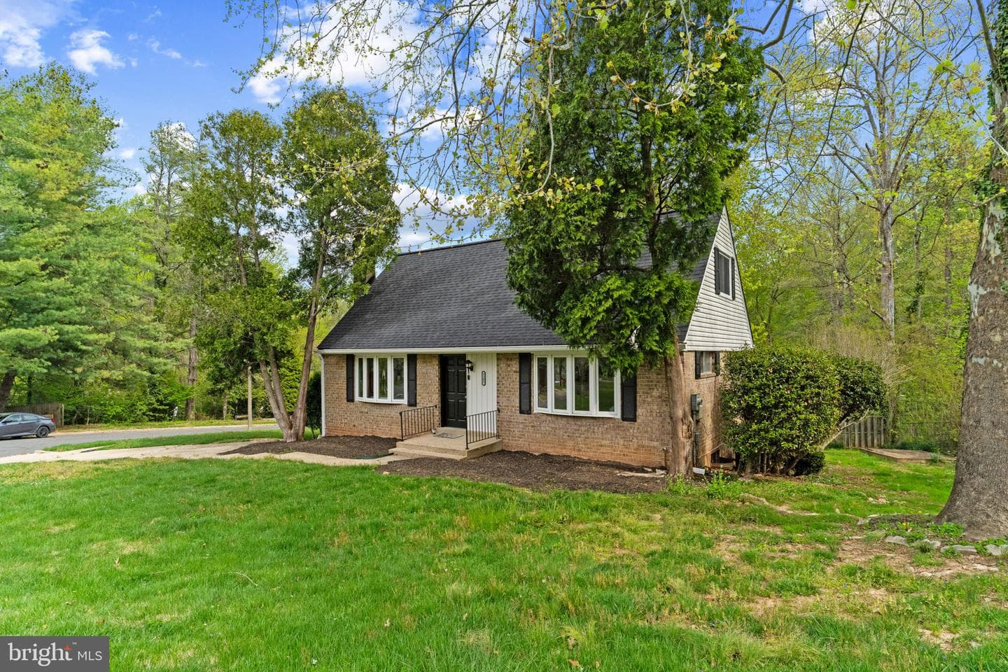 5105 Walport Lane photo 29