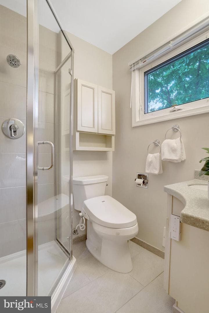 2106 Basset Street photo 21