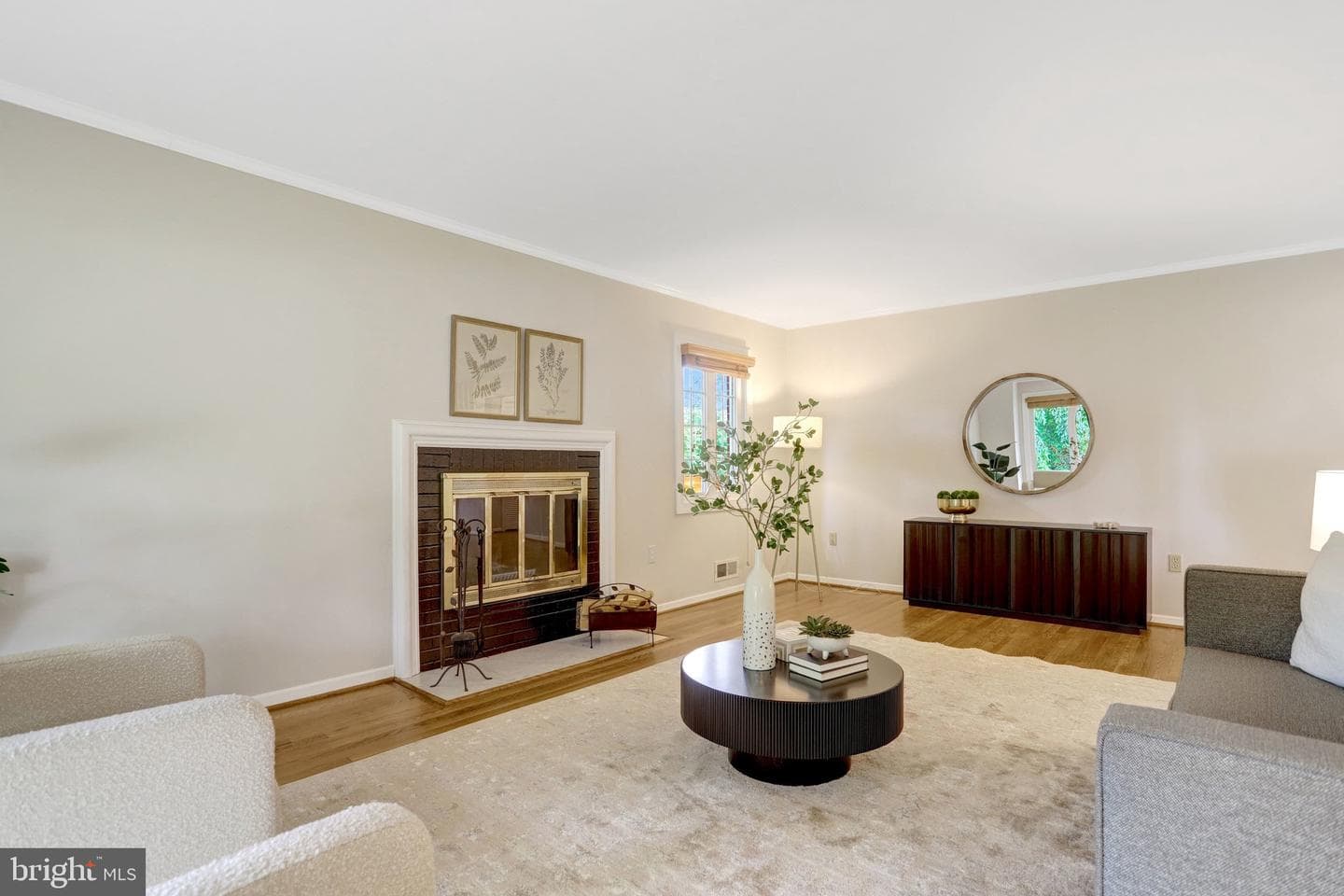2106 Basset Street photo 6