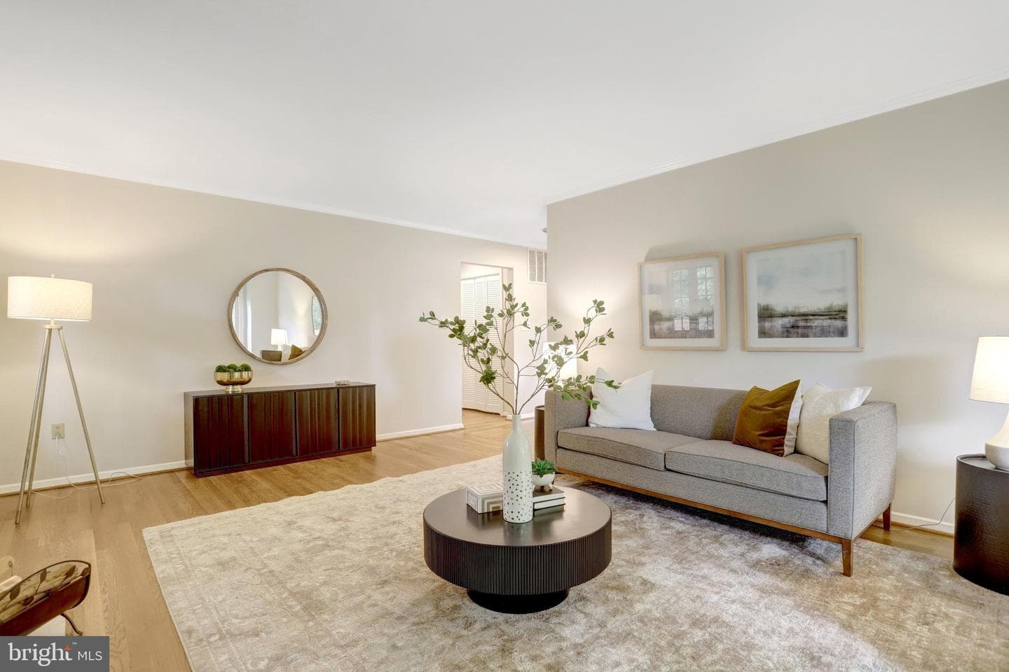 2106 Basset Street photo 7