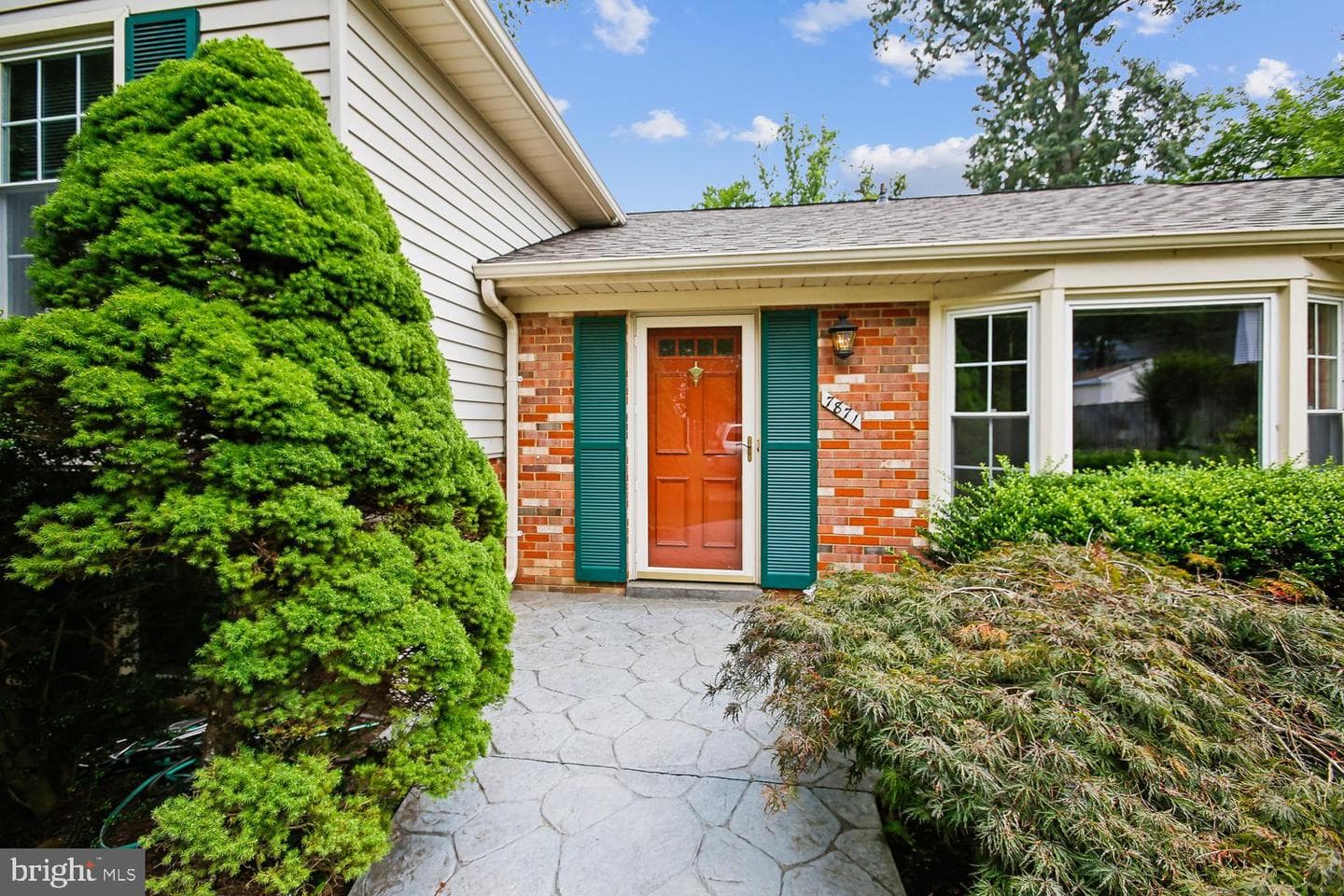 7871 Godolphin Drive photo 5