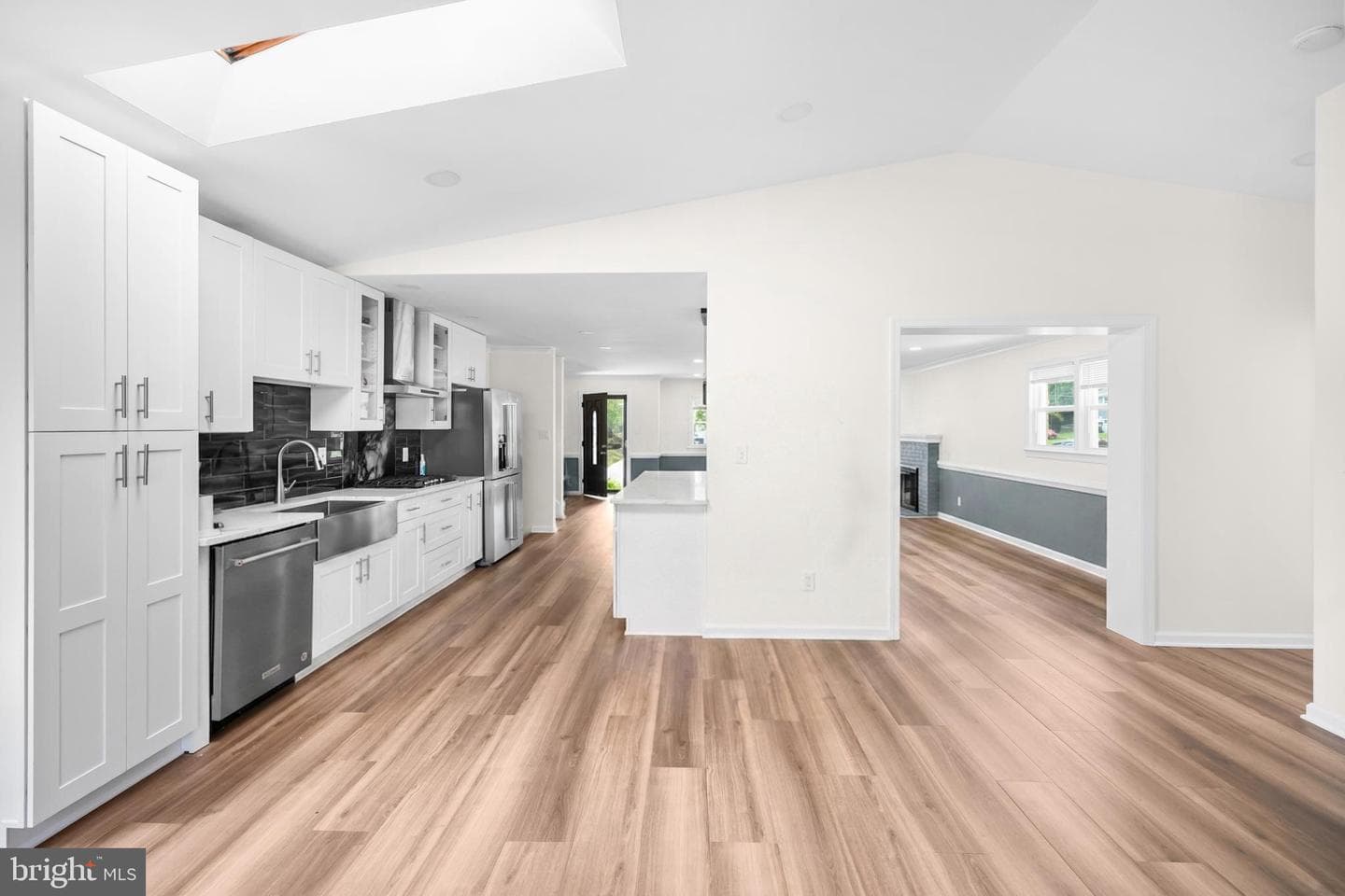 7402 Dunston Street photo 12