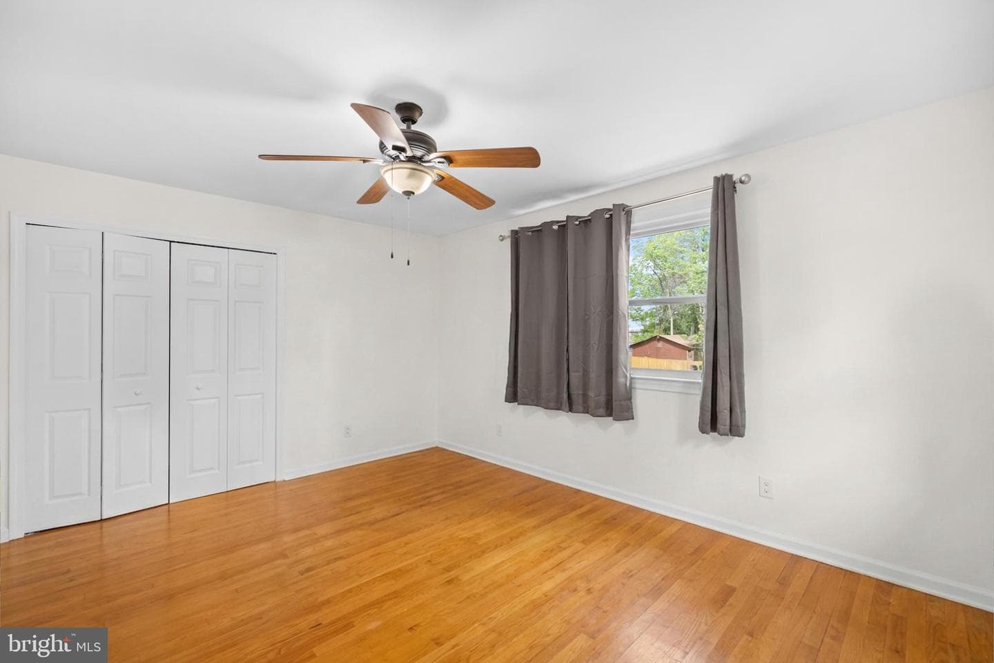 7402 Dunston Street photo 20