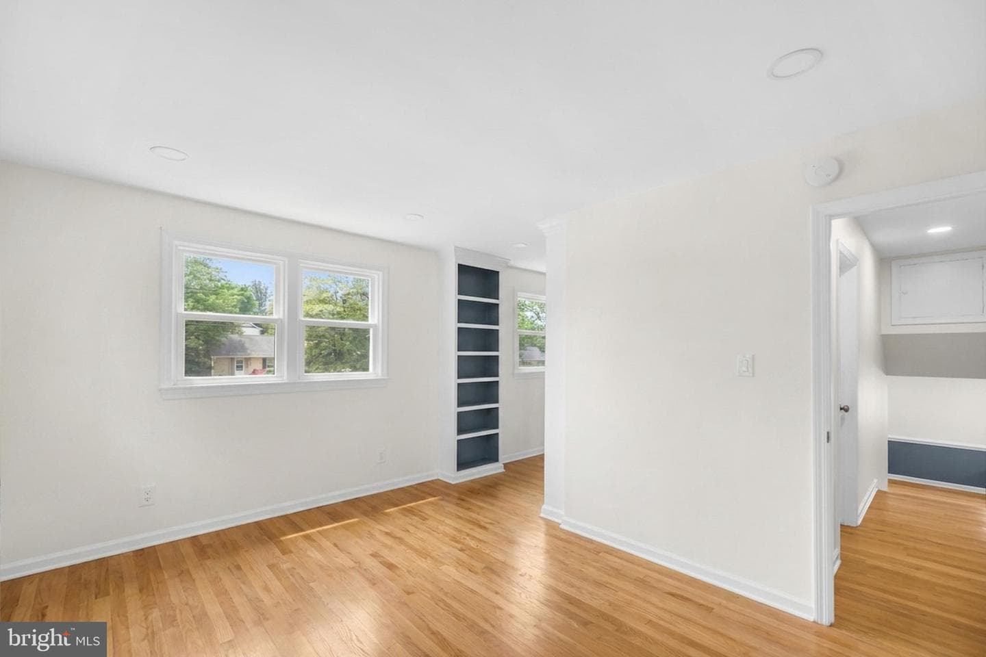 7402 Dunston Street photo 24