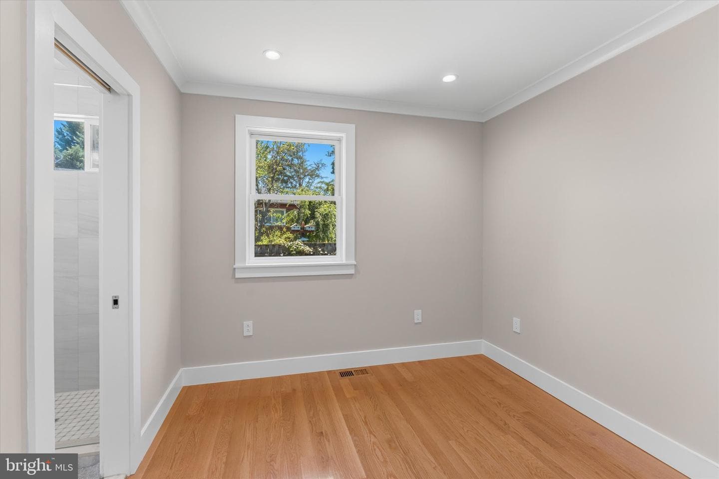 6915 Kingwood Drive photo 19