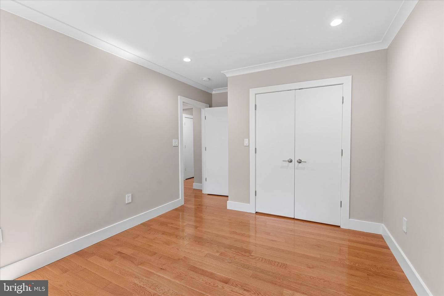 6915 Kingwood Drive photo 30