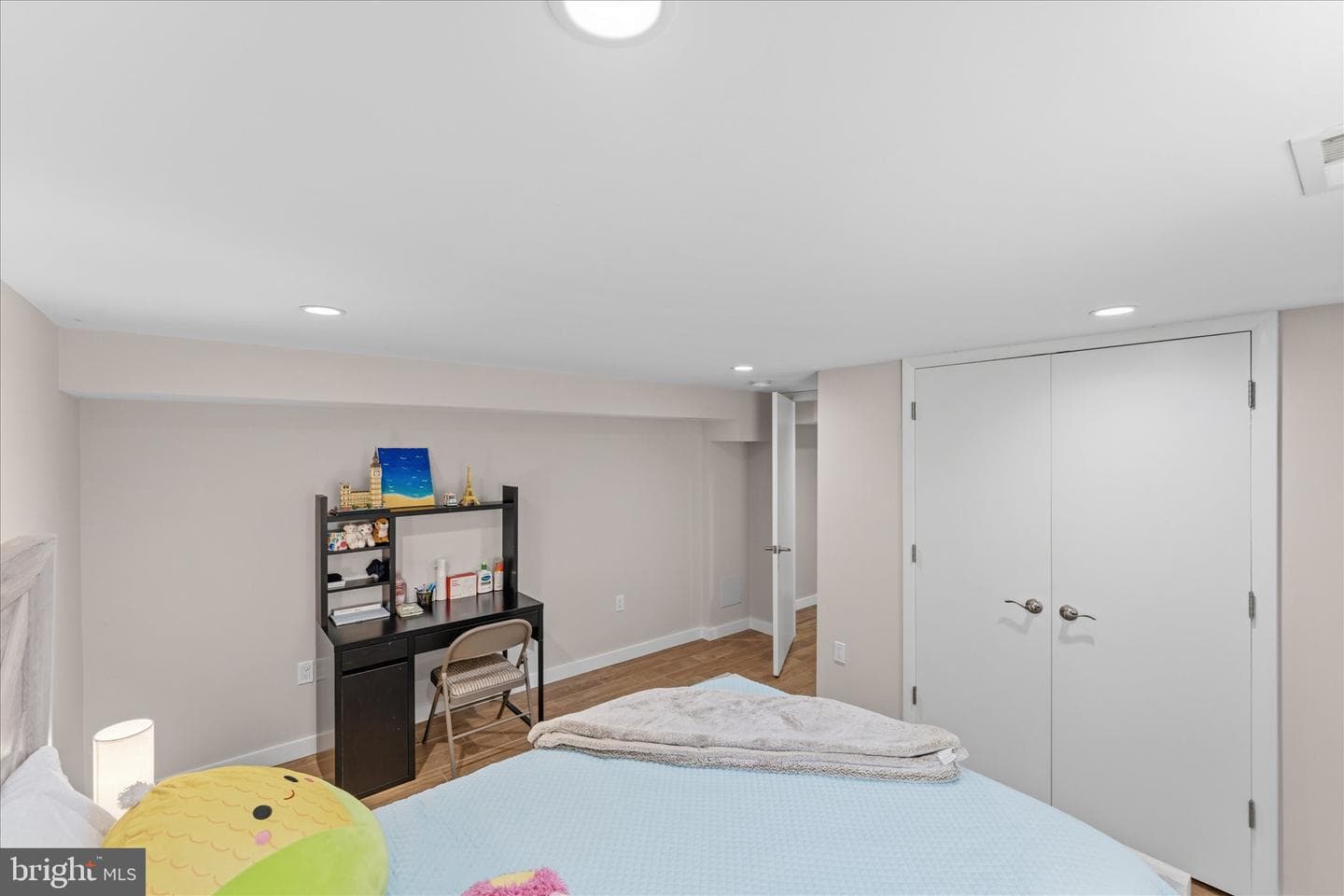 6915 Kingwood Drive photo 40
