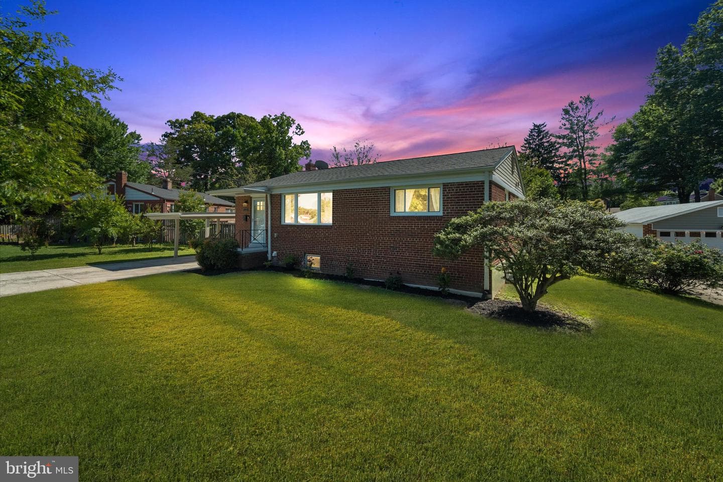 6915 Kingwood Drive photo 49